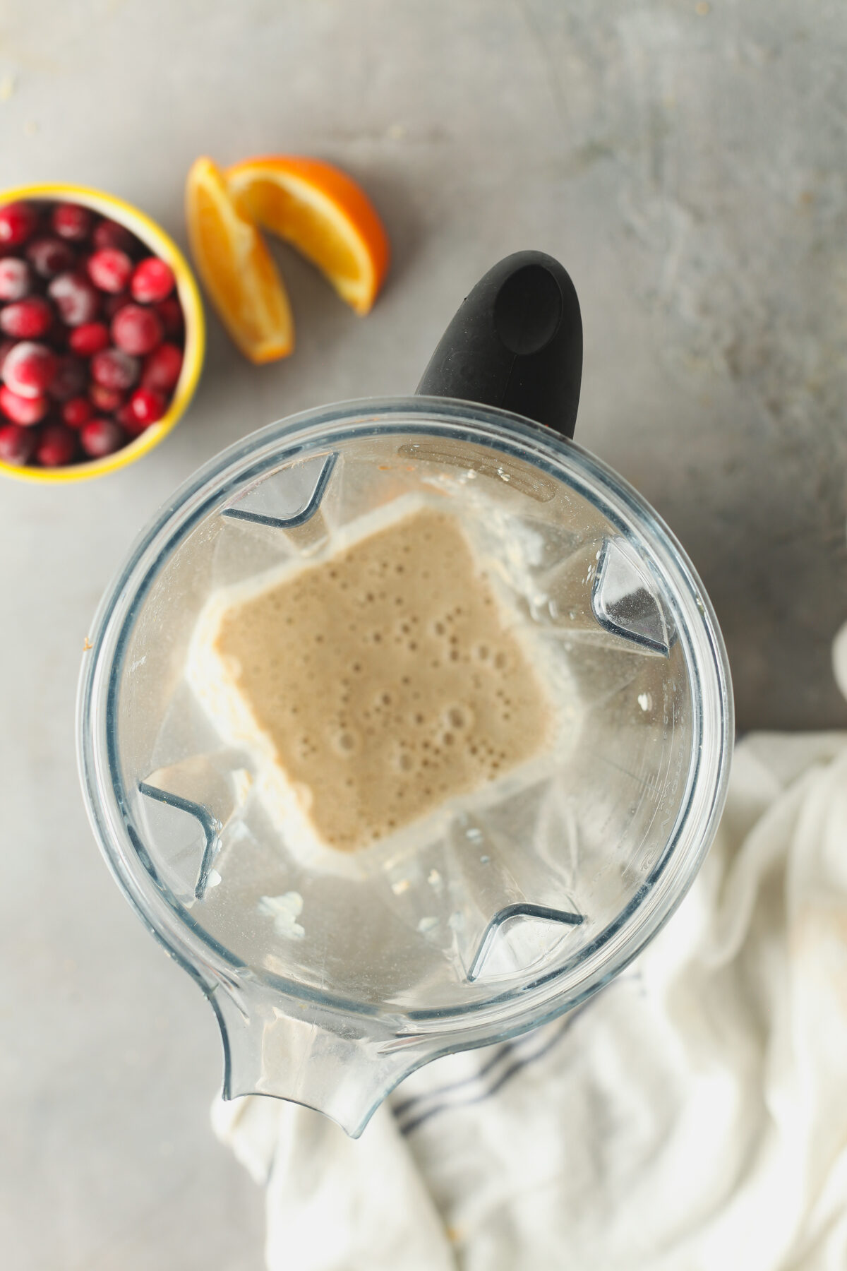 Blending the base for baked oats. 