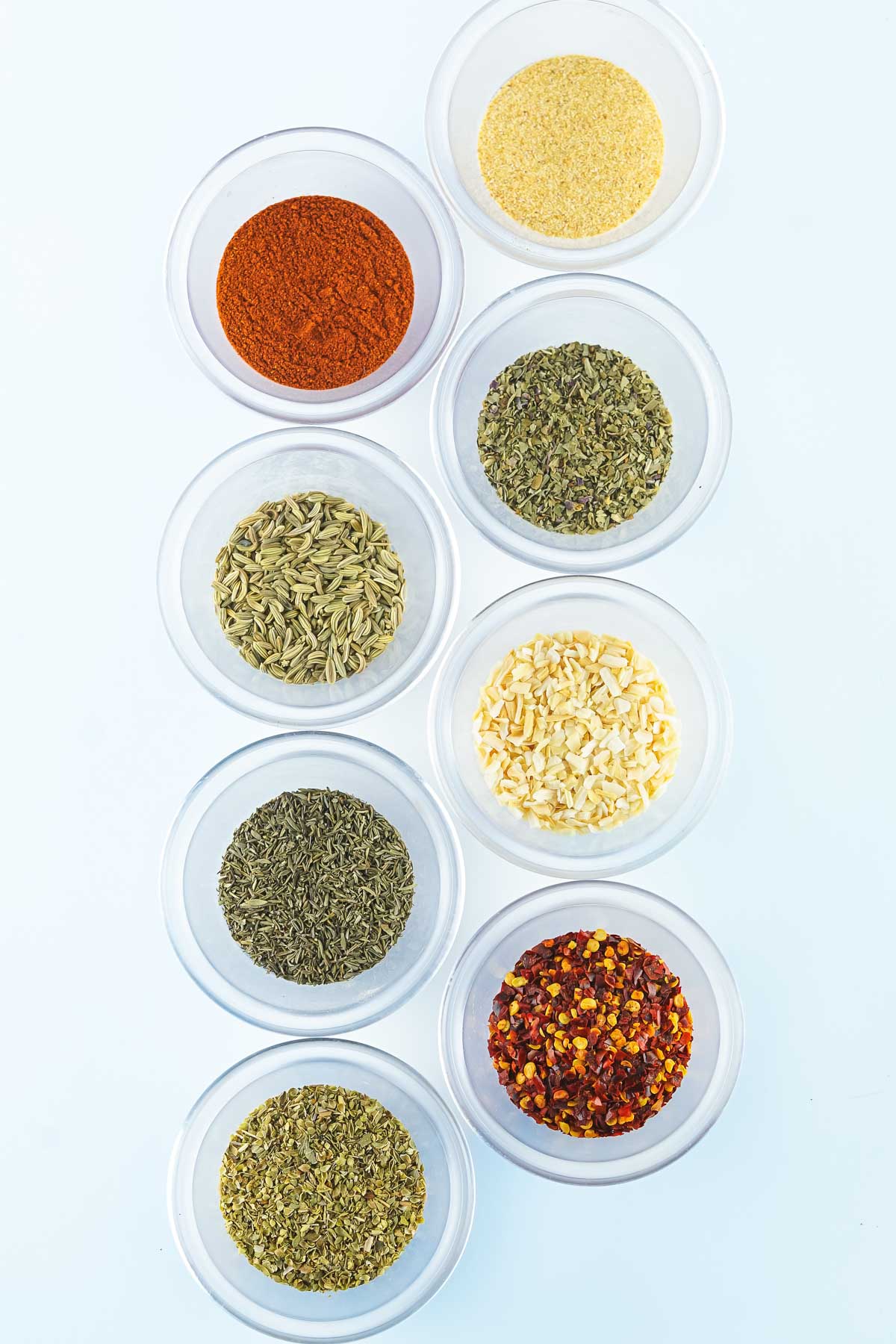 Ingredients to make DIY pizza seasoning. 