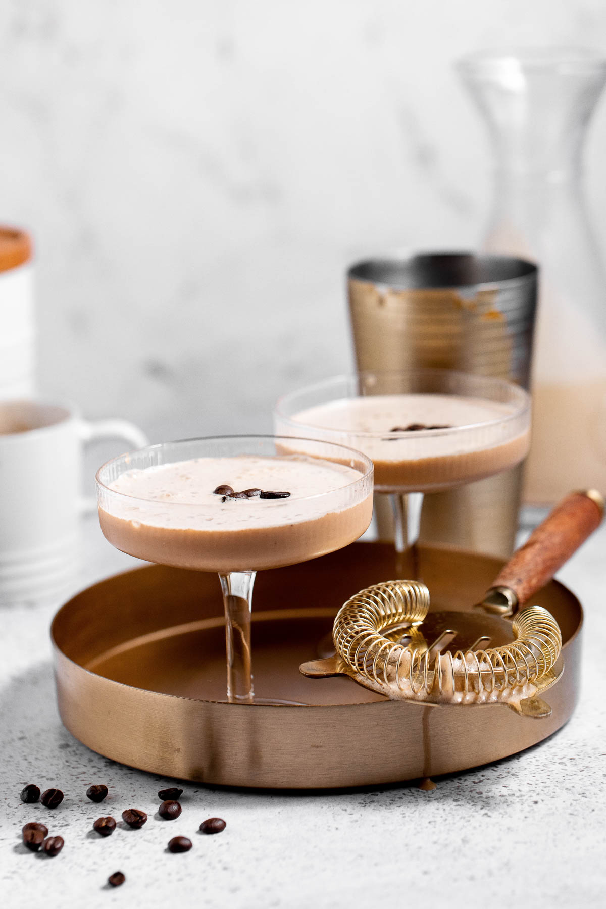 eggnog espresso martini image.