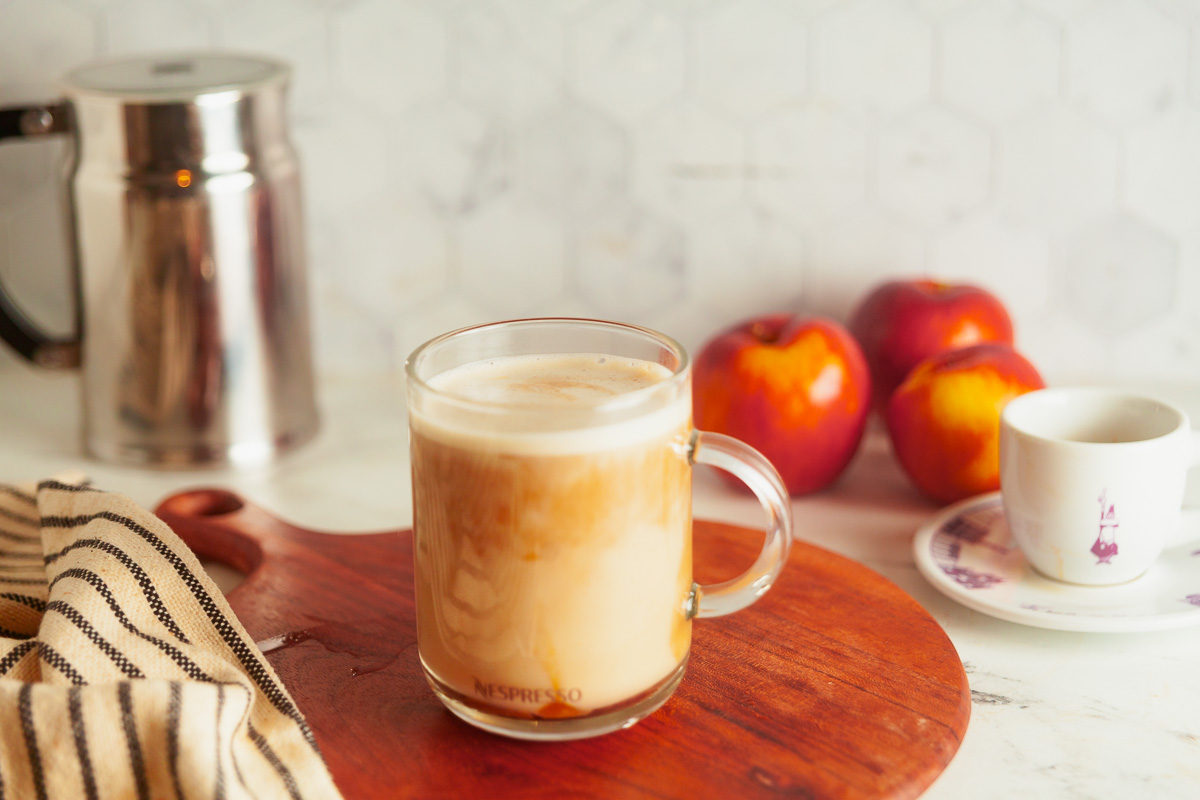 Landscape apple pie latte photo. 
